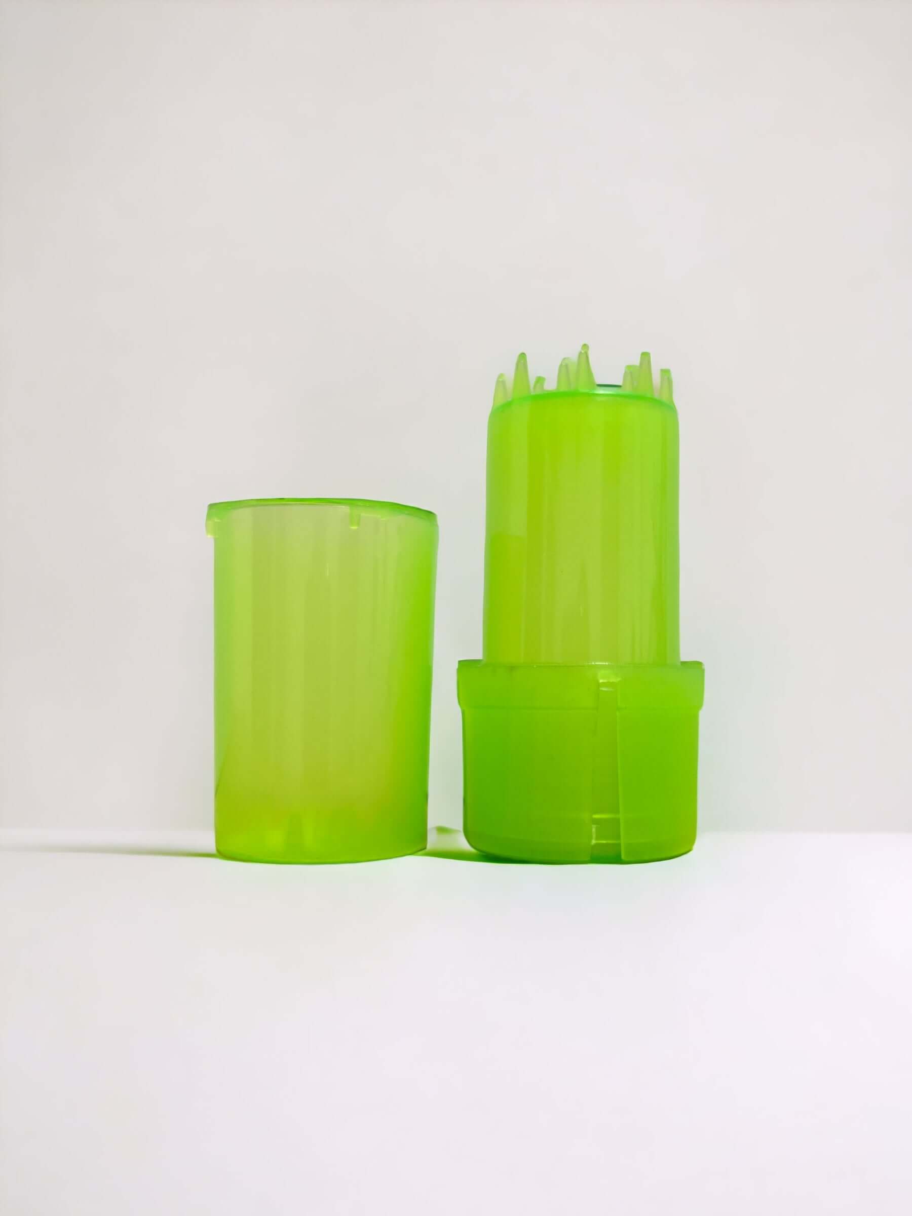 Drtička plastová s odkládacím prostorem - The Roll